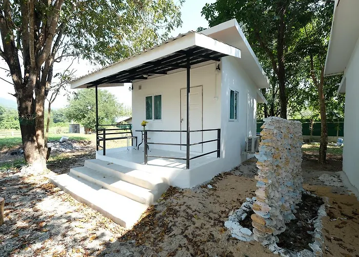 รีสอร์ท Suanphueng Garland